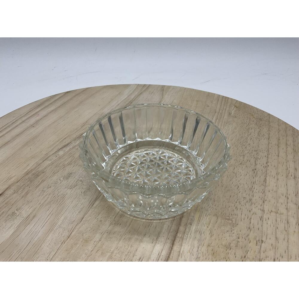 Clear Glass Dessert Bowl Small Geometric Starburst Pattern Unmarked Dish Kitchen